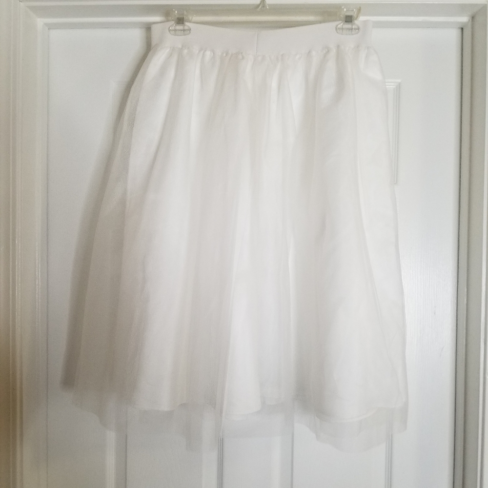 Women's Plus Size White Tulle Skirt.